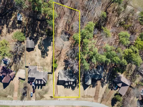 View/Area - 9869 Chris Dr, Olive Branch, MS 38654 photo 2 of 3