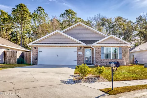 606 Verbena Dr, Long Beach, MS 39560