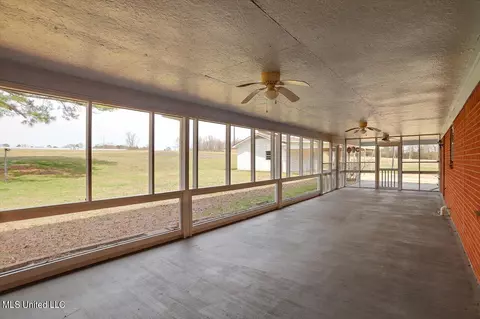 Exterior - 2285 E Highway 16 Hwy, Carthage, MS 39051 photo 5 of 8