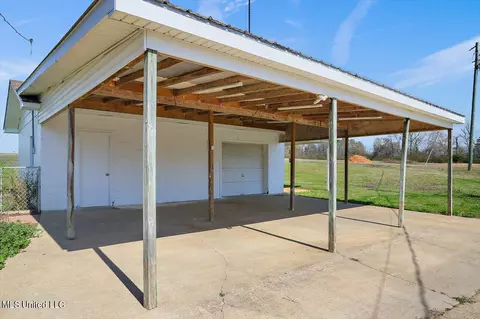 Exterior - 2285 E Highway 16 Hwy, Carthage, MS 39051 photo 2 of 8