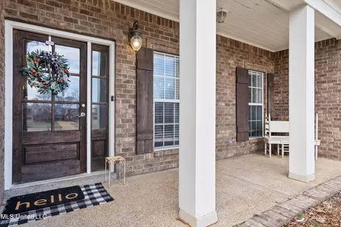 Exterior - 1708 Roberts Cv, Hernando, MS 38632 photo 3 of 11