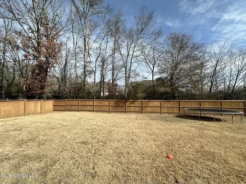 Exterior - 900 Poplar Dr, Brandon, MS 39042 photo 8 of 8