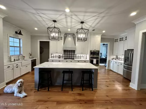 Kitchen - 900 Poplar Dr, Brandon, MS 39042 photo 1 of 1