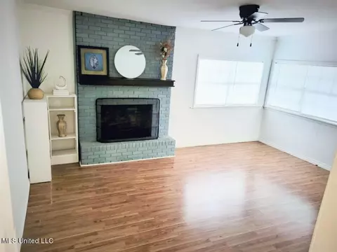 246 Rowland Ave, Jackson, MS 39209 photo 2