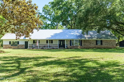 8008 Tanner Williams Rd, Lucedale, MS 39452