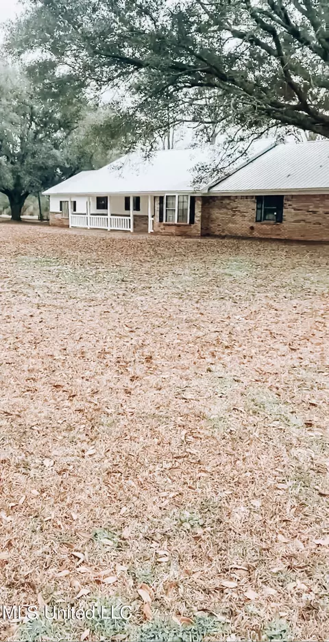 Exterior - 8008 Tanner Williams Rd, Lucedale, MS 39452 photo 3 of 4