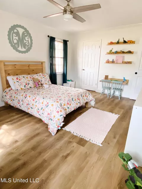 Bedroom - 8008 Tanner Williams Rd, Lucedale, MS 39452 photo 1 of 3