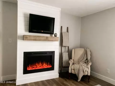 Living - 8008 Tanner Williams Rd, Lucedale, MS 39452 photo 3 of 3