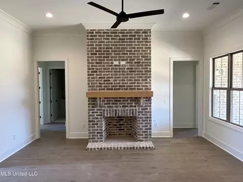 Living - 784 Northridge Trl, Brandon, MS 39047 photo 1 of 1