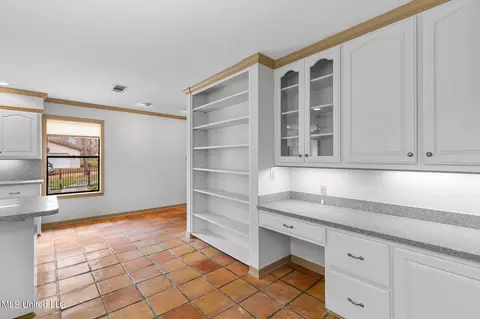 Kitchen - 12449 Springridge Rd, Terry, MS 39170 photo 5 of 7