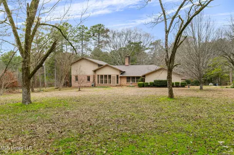 12449 Springridge Rd, Terry, MS 39170