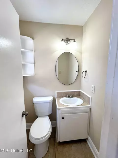 Bath - 159 Albermarle Ave, Pearl, MS 39208 photo 3 of 3