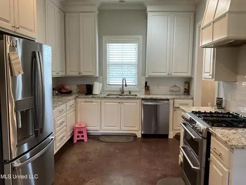 Kitchen - 132 Sharon Rd, Canton, MS 39046 photo 1 of 3