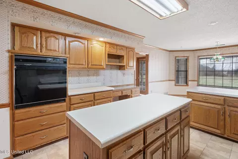 Kitchen - 4753 Pleasant Hill Rd, Nesbit, MS 38651 photo 1 of 5