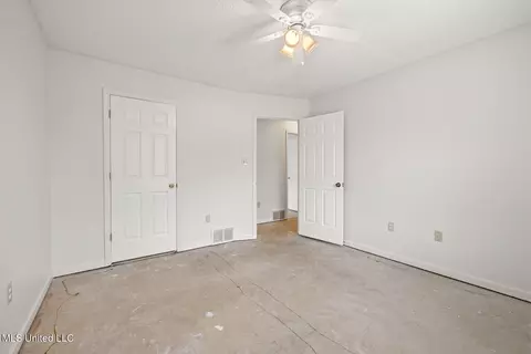 Bedroom - 4753 Pleasant Hill Rd, Nesbit, MS 38651 photo 1 of 1