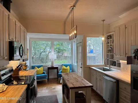 Kitchen - 755 Euclid Avenue Ave, Jackson, MS 39202 photo 1 of 1