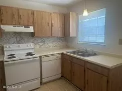 Kitchen - 152 Via Don Ray Rd, Long Beach, MS 39560 photo 4 of 5