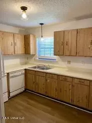 Kitchen - 152 Via Don Ray Rd, Long Beach, MS 39560 photo 2 of 5