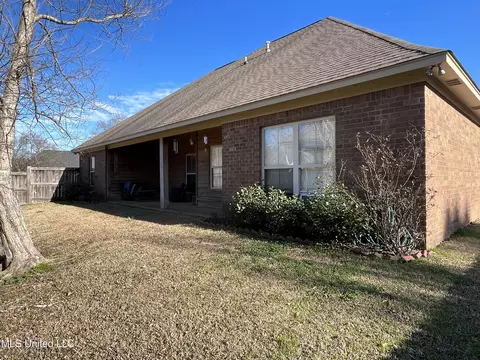 Exterior - 300 Cedar Stone Ct, Florence, MS 39073 photo 11 of 13