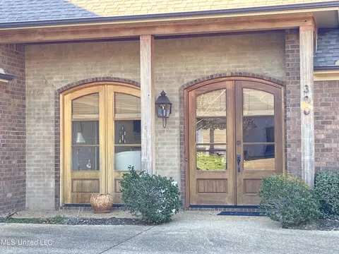 Exterior - 300 Cedar Stone Ct, Florence, MS 39073 photo 4 of 13