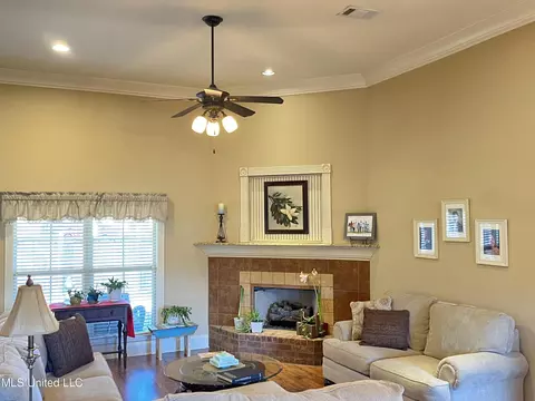 Living - 300 Cedar Stone Ct, Florence, MS 39073 photo 3 of 7