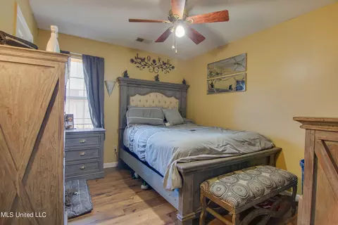 Bedroom - 25 N Conger Ct, Hernando, MS 38632 photo 3 of 3