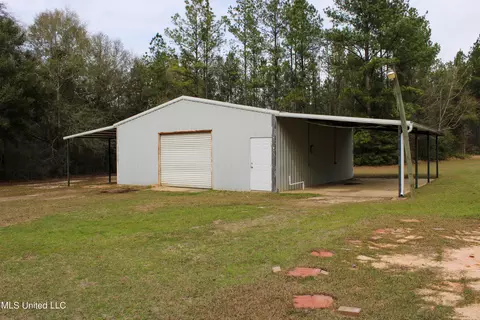 Exterior - 294 Monkey Mizell Rd, Lucedale, MS 39452 photo 4 of 14