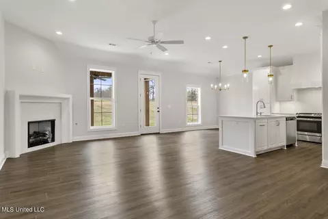 Living - 506 Black Cherry Cv, Canton, MS 39046 photo 1 of 4