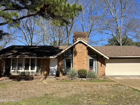 208 Harvest Dr, Ridgeland, MS 39157