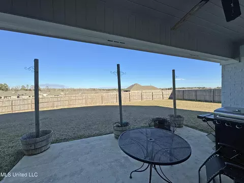 Exterior - 212 Warwick Dr, Brandon, MS 39042 photo 3 of 4