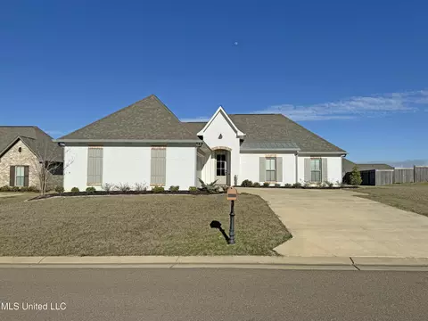 Exterior - 212 Warwick Dr, Brandon, MS 39042 photo 2 of 4