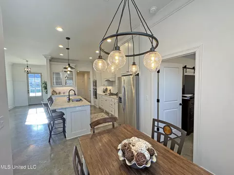 Dining - 212 Warwick Dr, Brandon, MS 39042 photo 2 of 2