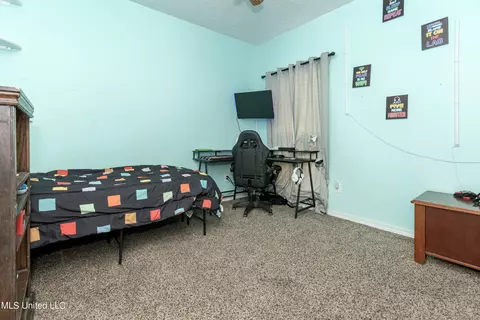 Bedroom - 19033 Roger Davis, Moss Point, MS 39562 photo 1 of 10