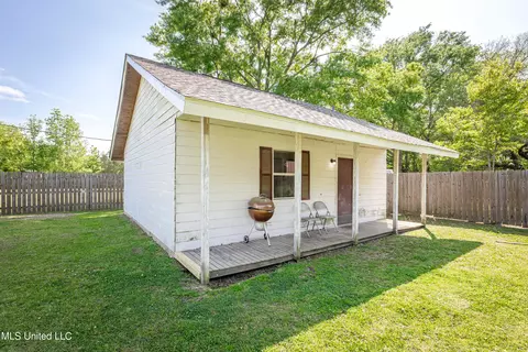 Exterior - 19033 Roger Davis, Moss Point, MS 39562 photo 14 of 24