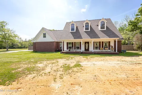 19033 Roger Davis, Moss Point, MS 39562