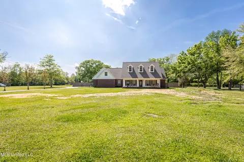 Exterior - 19033 Roger Davis, Moss Point, MS 39562 photo 23 of 24