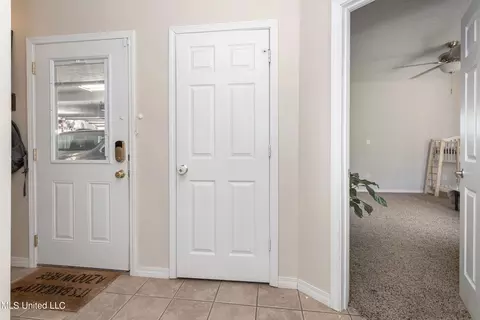 Entry Way - 19033 Roger Davis, Moss Point, MS 39562 photo 2 of 3