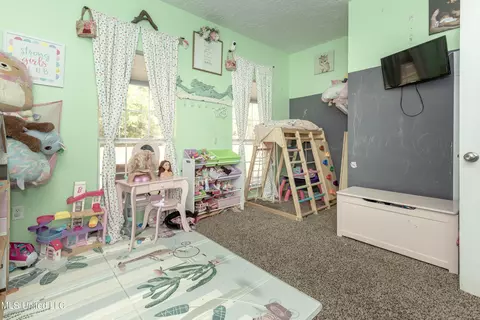 Bedroom - 19033 Roger Davis, Moss Point, MS 39562 photo 4 of 10