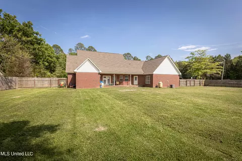 Exterior - 19033 Roger Davis, Moss Point, MS 39562 photo 17 of 24