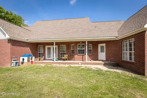 Exterior - 19033 Roger Davis, Moss Point, MS 39562 photo 11 of 24