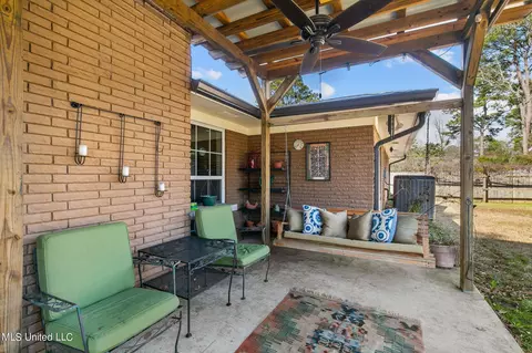 Exterior - 5870 Baxter Dr, Jackson, MS 39211 photo 7 of 14