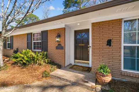Exterior - 5870 Baxter Dr, Jackson, MS 39211 photo 2 of 14