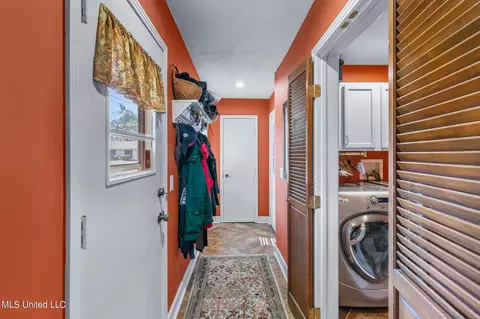Other - 5870 Baxter Dr, Jackson, MS 39211 photo 2 of 8