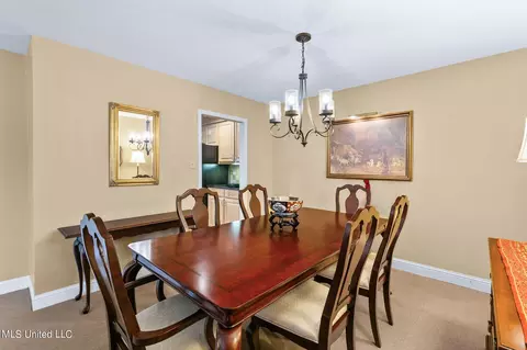 Dining - 5870 Baxter Dr, Jackson, MS 39211 photo 1 of 3