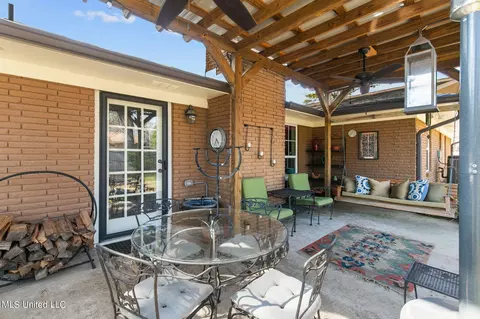 Exterior - 5870 Baxter Dr, Jackson, MS 39211 photo 5 of 14
