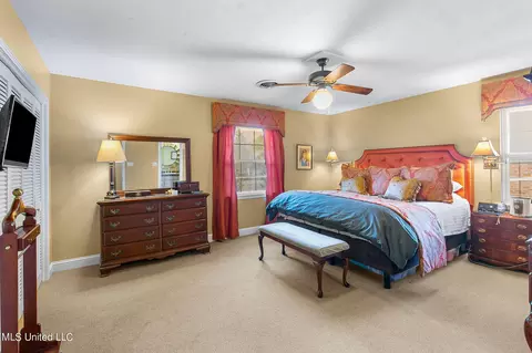 Bedroom - 5870 Baxter Dr, Jackson, MS 39211 photo 2 of 6