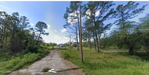 10012 Eden St, Bay Saint Louis, MS 39520