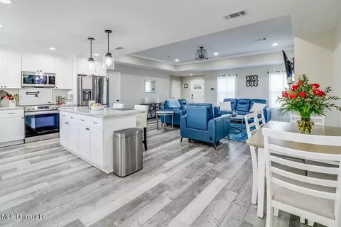Dining - 114 Trevor Ln, Lucedale, MS 39452 photo 1 of 2