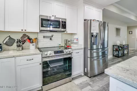 Kitchen - 114 Trevor Ln, Lucedale, MS 39452 photo 3 of 4