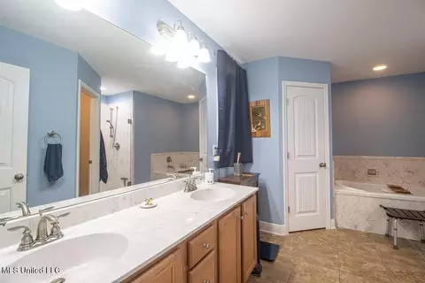 Bath - 10320 Maple Cv, Vancleave, MS 39565 photo 1 of 3